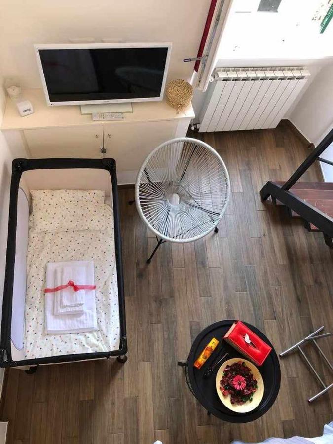 شقة Little House In The Centre نيتّونو المظهر الخارجي الصورة