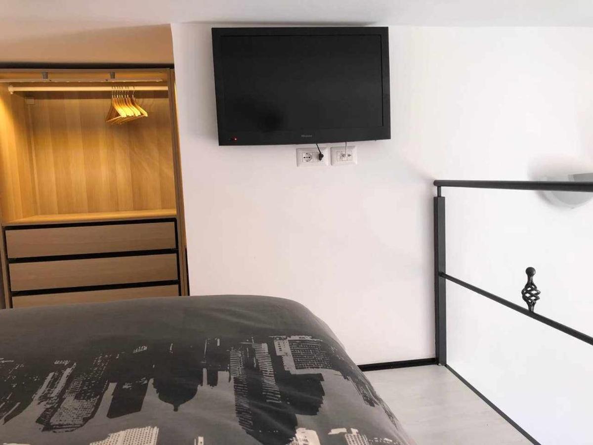 شقة Little House In The Centre نيتّونو المظهر الخارجي الصورة