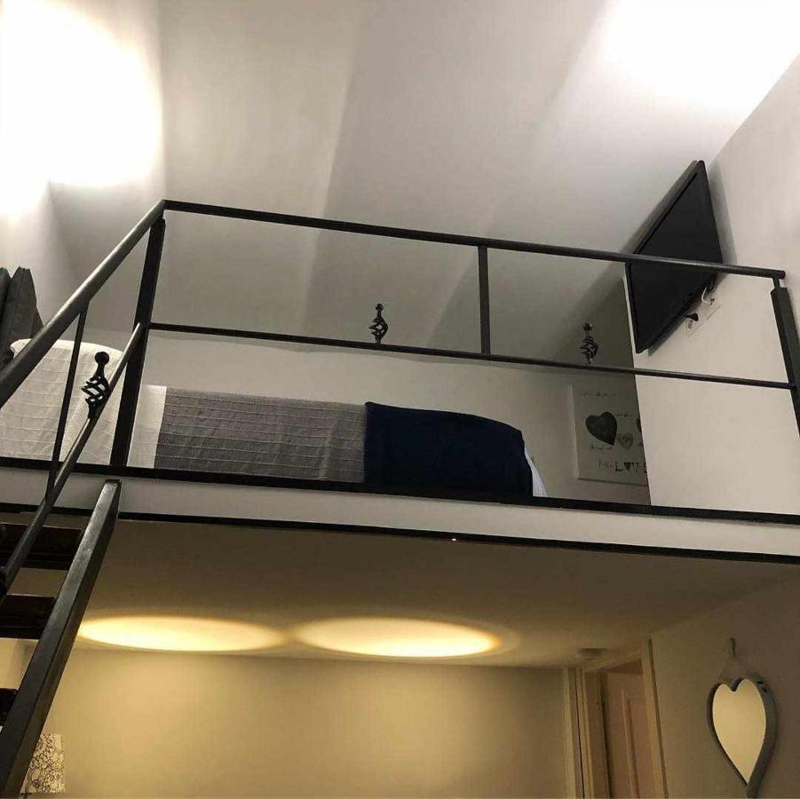 شقة Little House In The Centre نيتّونو المظهر الخارجي الصورة